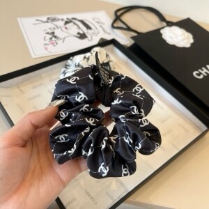 샤넬 CHANEL 로고 스타일리시 클래식 올매치 헤드밴드