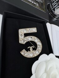 샤넬 CHANEL 세련되고 클래식한 다용도 브로치