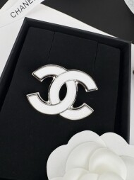 샤넬 CHANEL 세련되고 클래식한 다용도 브로치