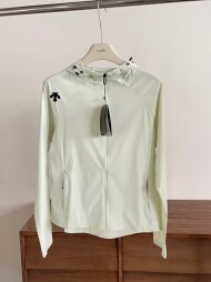 데상트 DESCENTE 여성 래쉬가드 슬림 점퍼