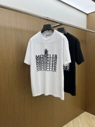 몽클레르 MONCLER 캐주얼 프린트 로고 남성 반팔 티