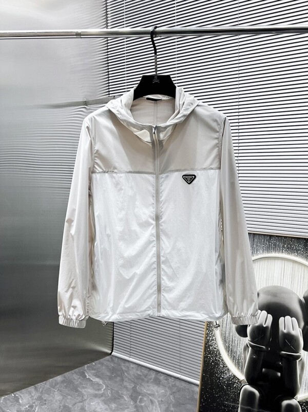 위핑,프라다 PRADA 클래식 삼각로고 모던 시크 심플 여름 래쉬가드
