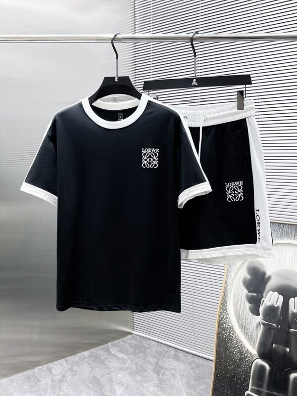 위핑,베르사체 Versace 캐주얼 자수 로고 반팔 티+남성 반바지 세트