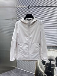아크테릭스 ARC TERYX 모던 시크 심플 여름 래쉬가드