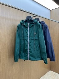프라다 PRADA 후드 긴팔 남자 점퍼 코트