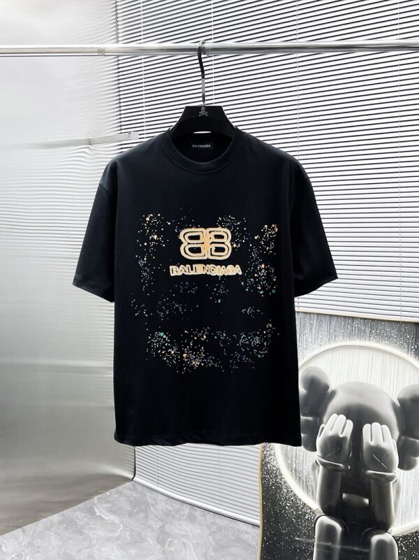 위핑,발렌시아가 BALENCIAGA 로고 패션 트렌드 캐주얼 반팔 티
