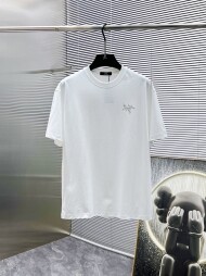 아크테릭스 ARC TERYX 모던 클래식 프린트 캐주얼 반팔 티