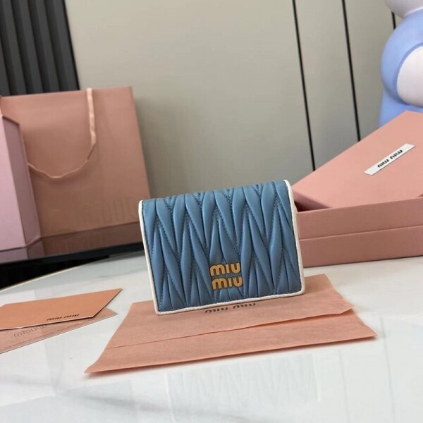 위핑,미우미우 MIU MIU pocket wallet 모던 큐티 동전 지갑 11.5 X8cm