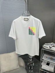 구찌 GUCCI 트렌디 프린트 캐주얼 반팔티셔츠 남녀공용