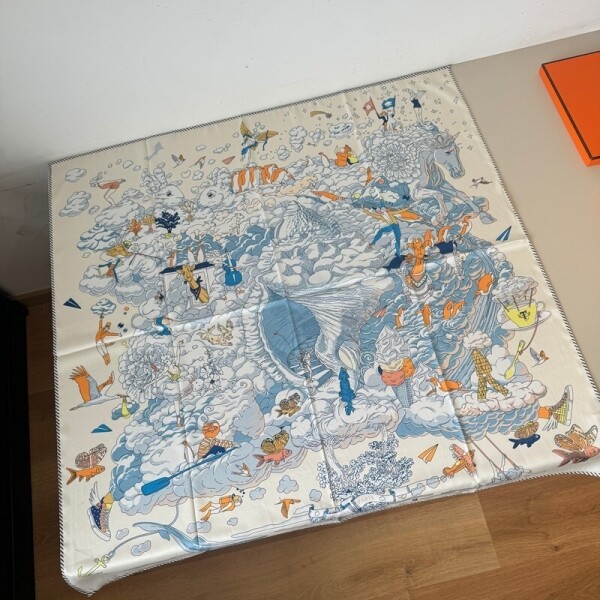 위핑,에르메스 Hermès 기품있는 정사각 실크스카프 90×90cm