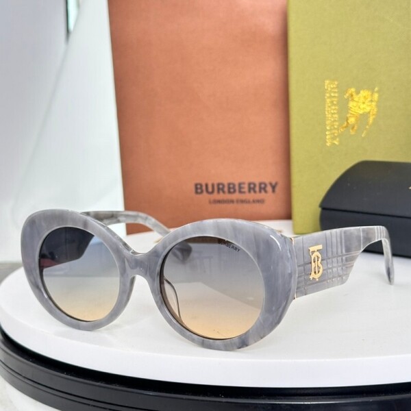 위핑,버버리 BURBERRY 트렌디한 디자인 감각의 선글라스 남녀공용 BE6012 55口18-145