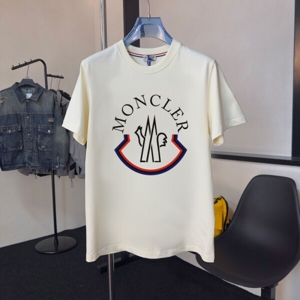 위핑,몽클레르 MONCLER 모던 심플 로고 커플 반팔 티