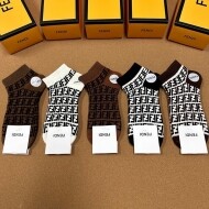 펜디 FENDI 클래식 더블 F 로고 남자 짧은 양말