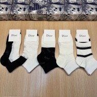 디올 DIOR 클래식 레터링 로고 여성 미디 양말