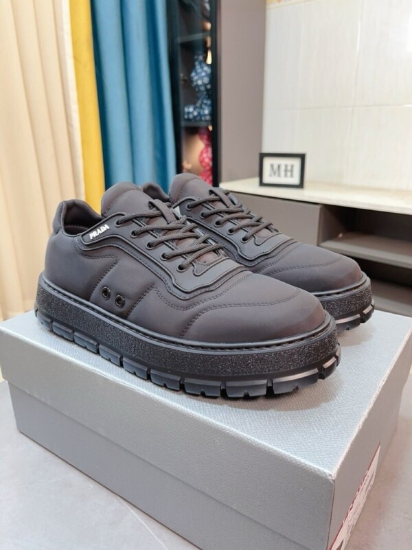 위핑,프라다 PRADA 통굽심플남캐주얼 슈즈