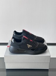 프라다 PRADA 삼각표지남성 캐주얼 슈즈