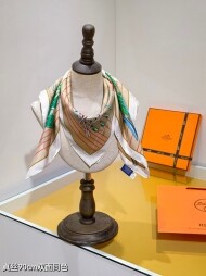 에르메스 Hermès 로고 패션 디자인 캐주얼 스카프 90*90cm