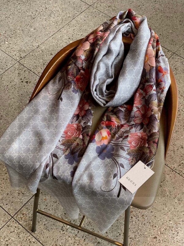 위핑,구찌 GUCCI 클래식 요소 빈티지 캐주얼 스카프