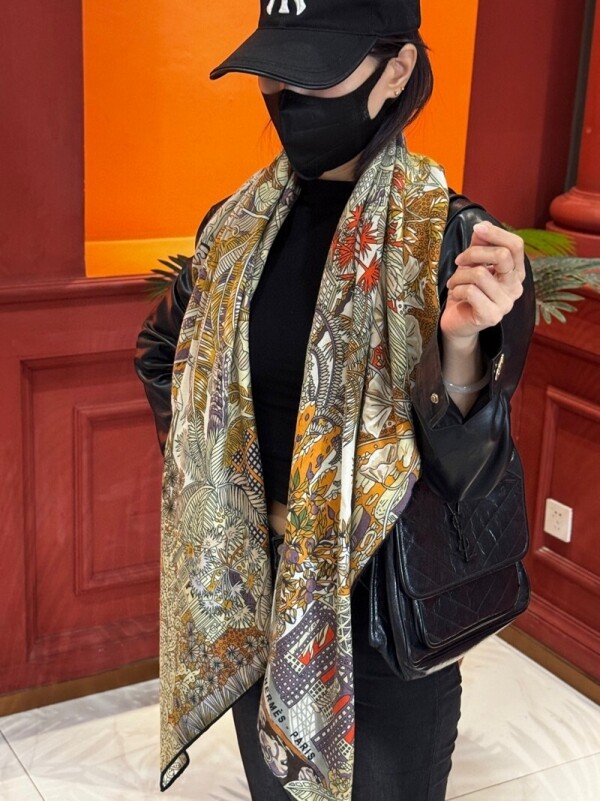 위핑,에르메스 Hermès 패션 디자인 패턴 빈티지 캐주얼 스카프