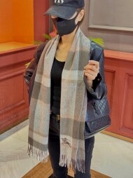 버버리 BURBERRY 모던 클래식 디자인 캐주얼 스카프