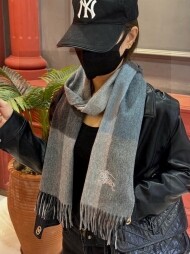 버버리 BURBERRY 모던 클래식 디자인 캐주얼 스카프