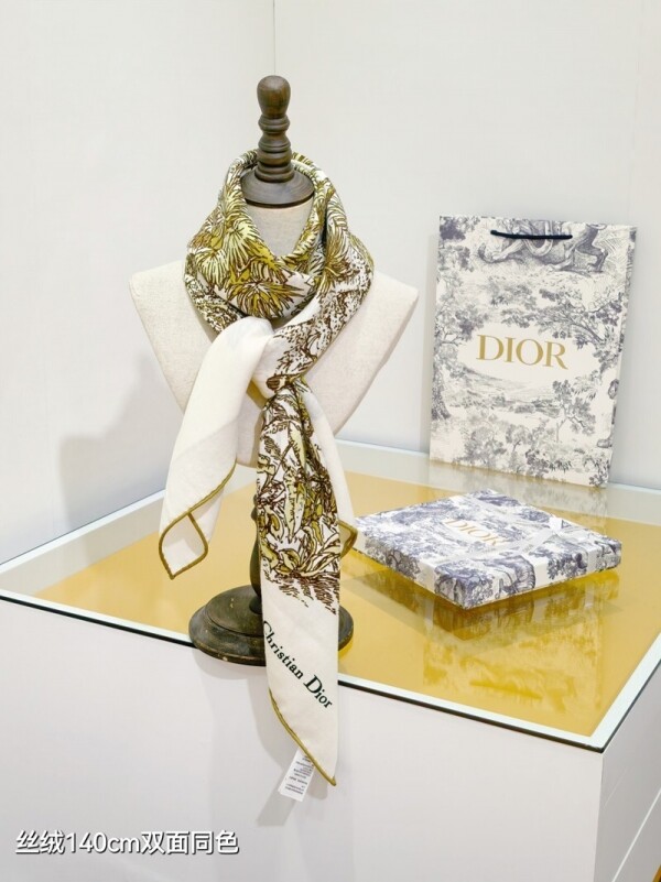 위핑,디올 DIOR 모던 클래식 패턴 캐주얼 스카프
