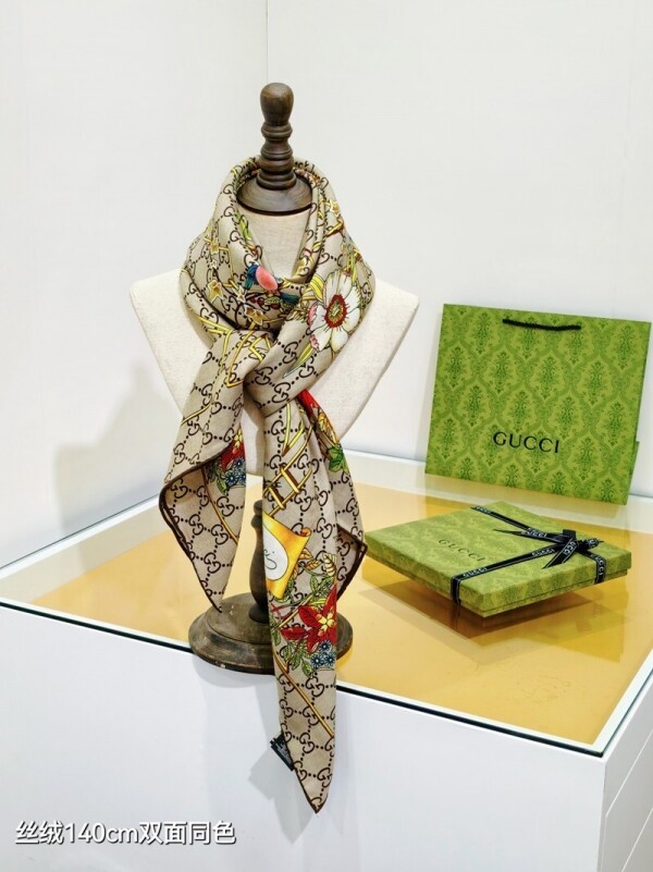 위핑,구찌 GUCCI 모던 클래식 빈티지 패턴 캐주얼 스카프