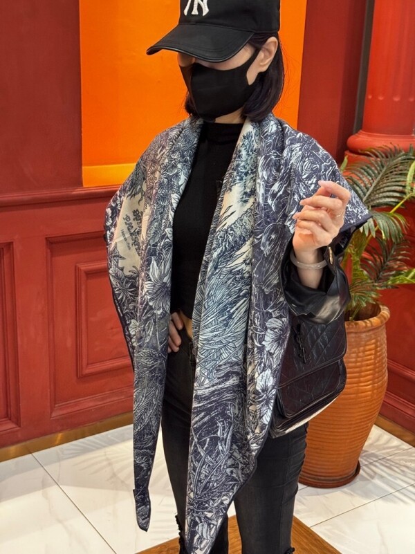 위핑,에르메스 Hermès 모던 클래식 디자인 캐주얼 스카프