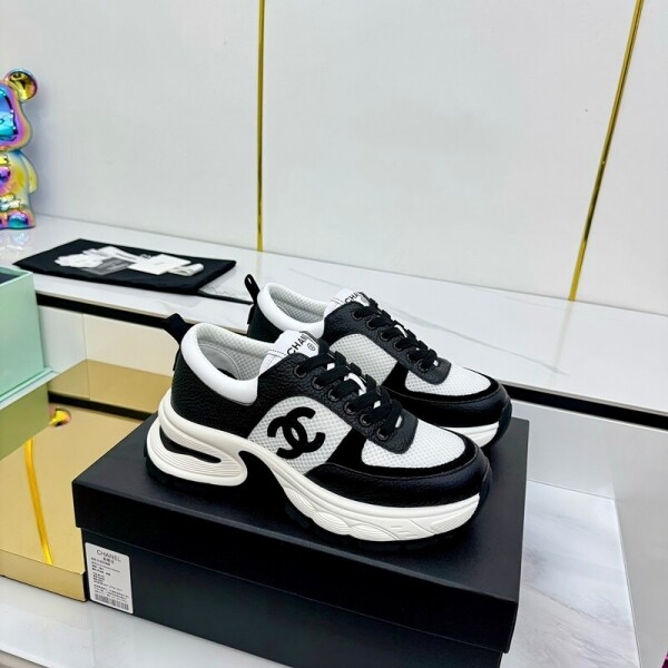 위핑,샤넬 CHANEL 듀얼 C 로고 키높이 통기성 여성 운동화