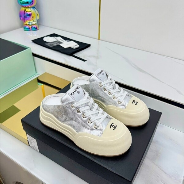 위핑,샤넬 CHANEL 클래식 캐주얼 키높이 여성 세미슬리퍼