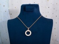 불가리 BVLGARI 클래식하고 세련된 디자인의 펜던트 목걸이