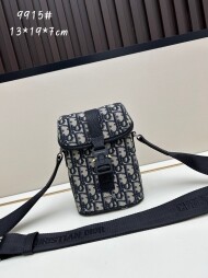 디올 DIOR Hit The Road 모던 남성 플랩 크로스백