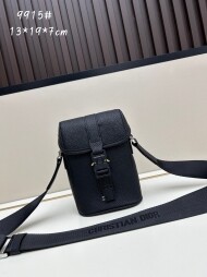 디올 DIOR Hit The Road 모던 남성 플랩 크로스백
