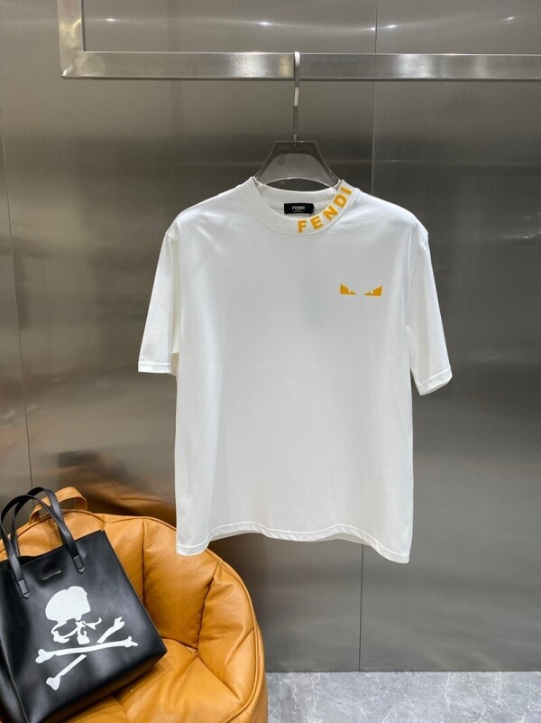 위핑,펜디 FENDI 클래식 심플 캐주얼 반팔티셔츠