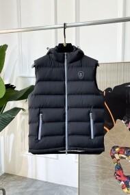 브루넬로 쿠치넬리 Brunello Cucinelli 모던 클래식 캐주얼 다운 베스트 코트