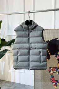 브루넬로 쿠치넬리 Brunello Cucinelli 모던 클래식 캐주얼 다운 베스트 코트