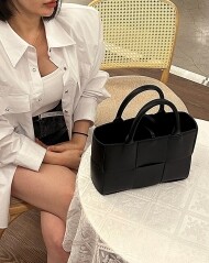 보테가 아르코 토트백 스몰