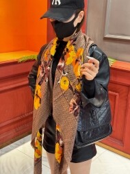 구찌 GUCCI 모던 클래식 디자인 빈티지 캐주얼 스카프