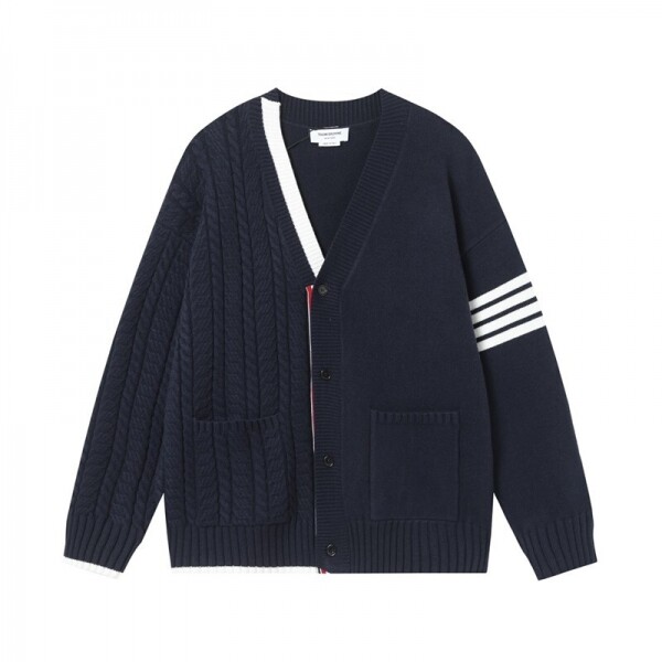 위핑,톰브라운 Thom Browne 와이드 브이넥 꽈배기 짜임 모던 남녀 니트 카디건