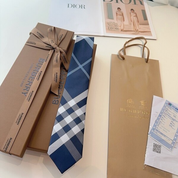 위핑,버버리 BURBERRY 남성 체크 넥타이
