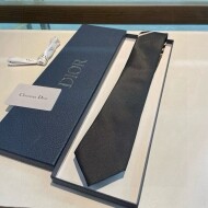디올 DIOR 클래식 심플 남성 넥타이