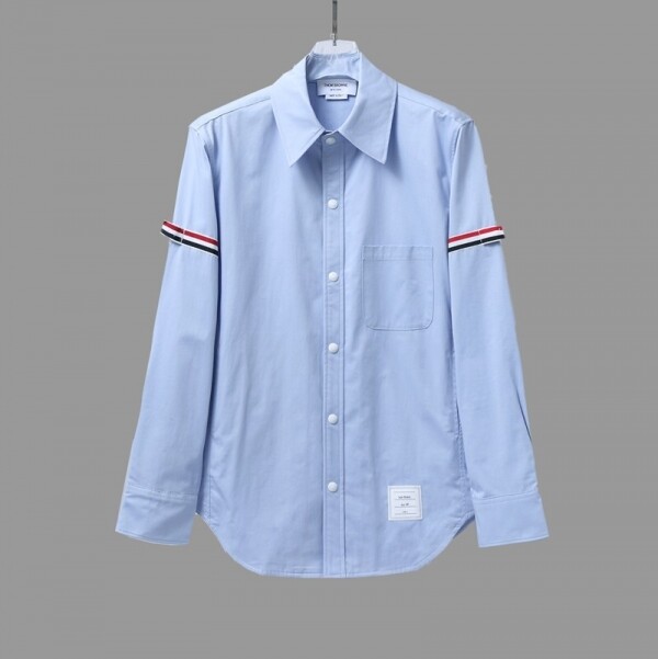 위핑,톰브라운 Thom Browne 로고 모던 심플 캐주얼 긴팔 셔츠