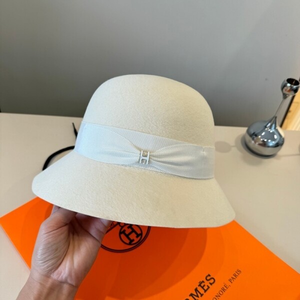 위핑,에르메스 Hermès 심플한 분위기의 아웃도어 울 여성 선캡