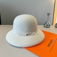 에르메스 Hermès 심플한 분위기의 아웃도어 울 여성 선캡