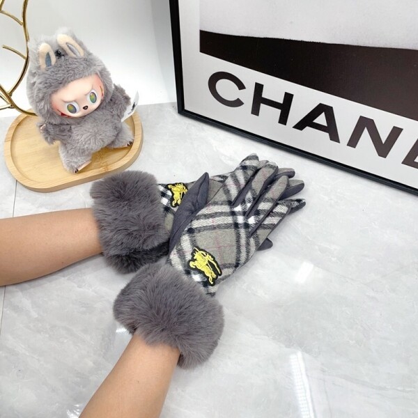 위핑,버버리 BURBERRY 뽀글이 클래식체크웜여성장갑