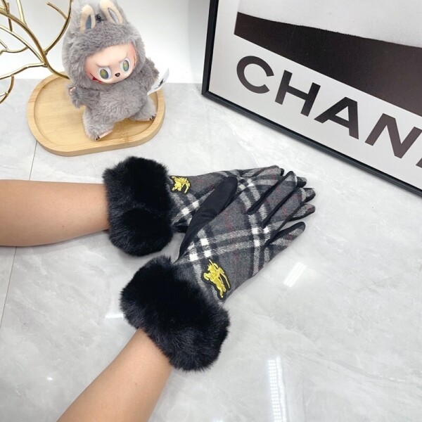 위핑,버버리 BURBERRY 뽀글이 클래식체크웜여성장갑