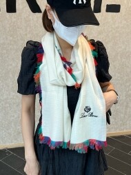 로로피아나 LORO PIANA 로고 자수 컬러 수술 디자인 빈티지 스카프