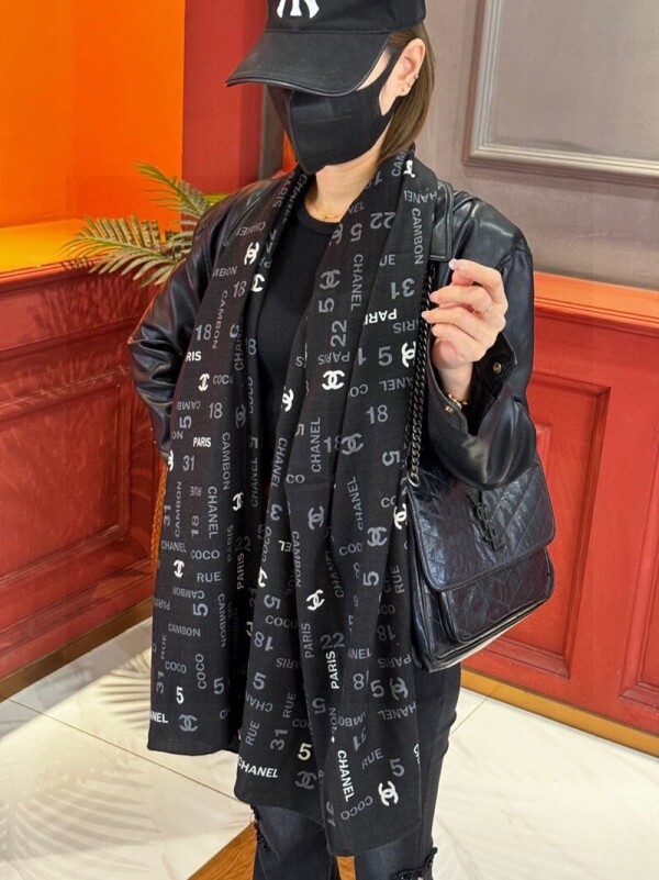 위핑,샤넬 CHANEL 모던 클래식 디자인 캐주얼 스카프
