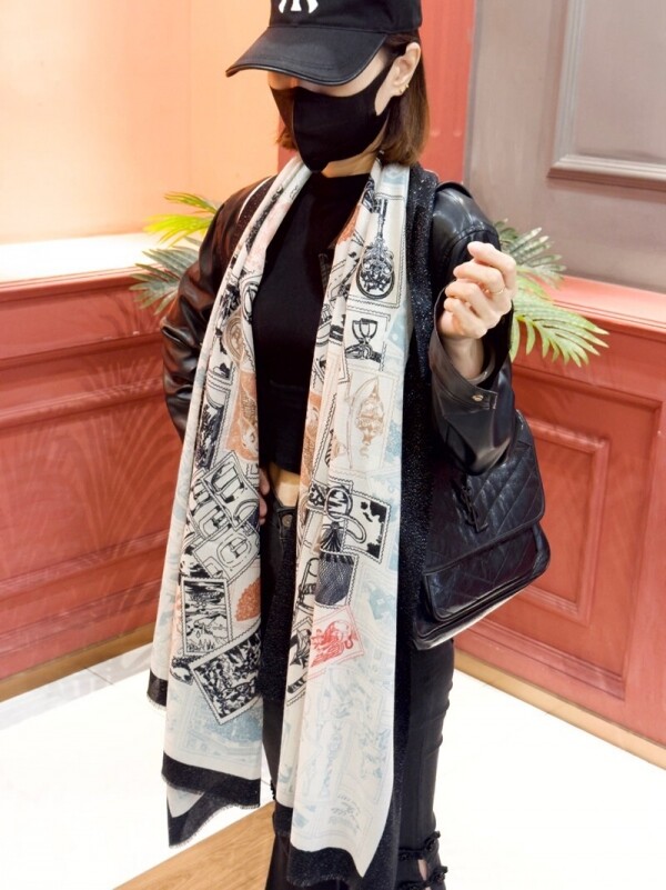 위핑,에르메스 Hermès 클래식 모던 빈티지 패턴 캐주얼 스카프