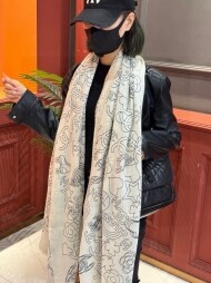 샤넬 CHANEL 클래식 모던 패턴 캐주얼 스카프